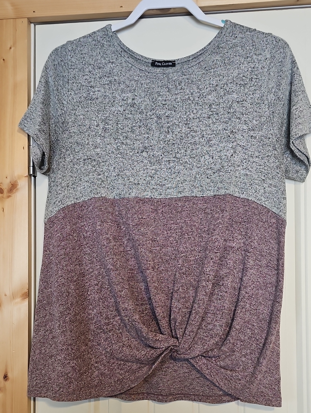 Pink Clover Two-Tone Short Sleeve Knot Front Top in Gray and Mauve